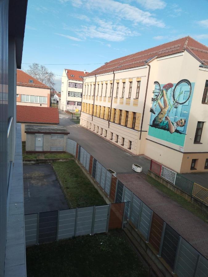 Apartament Studio Apartman Implex Ðakovo Zewnętrze zdjęcie