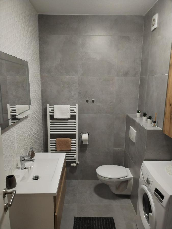 Apartament Studio Apartman Implex Ðakovo Zewnętrze zdjęcie
